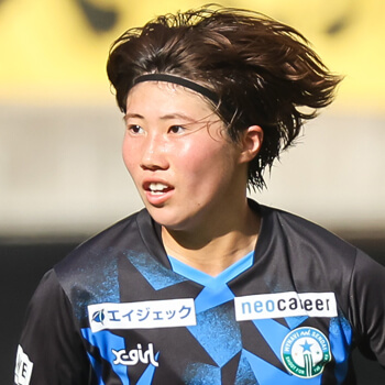 17 DF 佐々木里緒選手