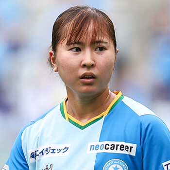 37 MF 石坂咲樹選手