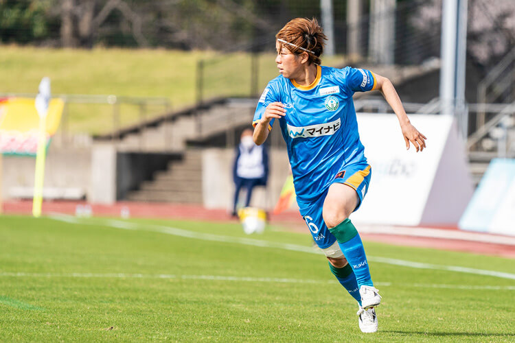 MF 6 原衣吹選手プレー写真
