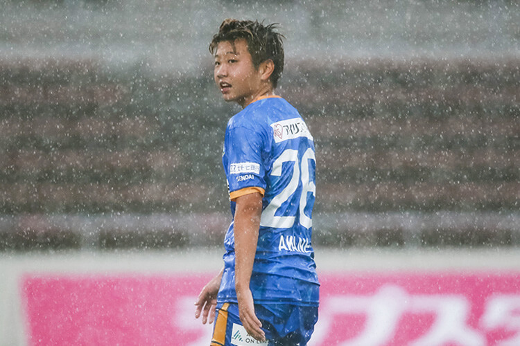 MF 26 西野朱音選手プレー写真